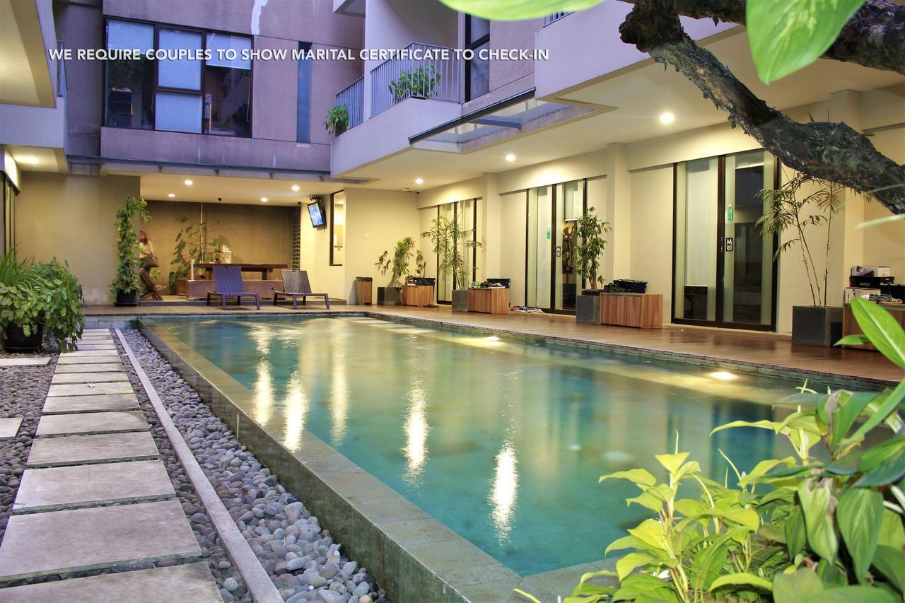 Zen Rooms Permata Karawaci Syariah Tangerang Exterior photo