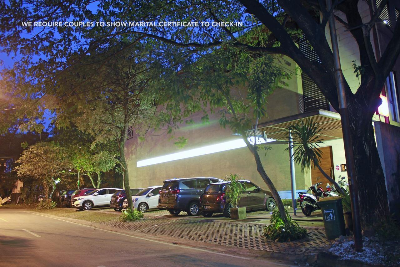 Zen Rooms Permata Karawaci Syariah Tangerang Exterior photo