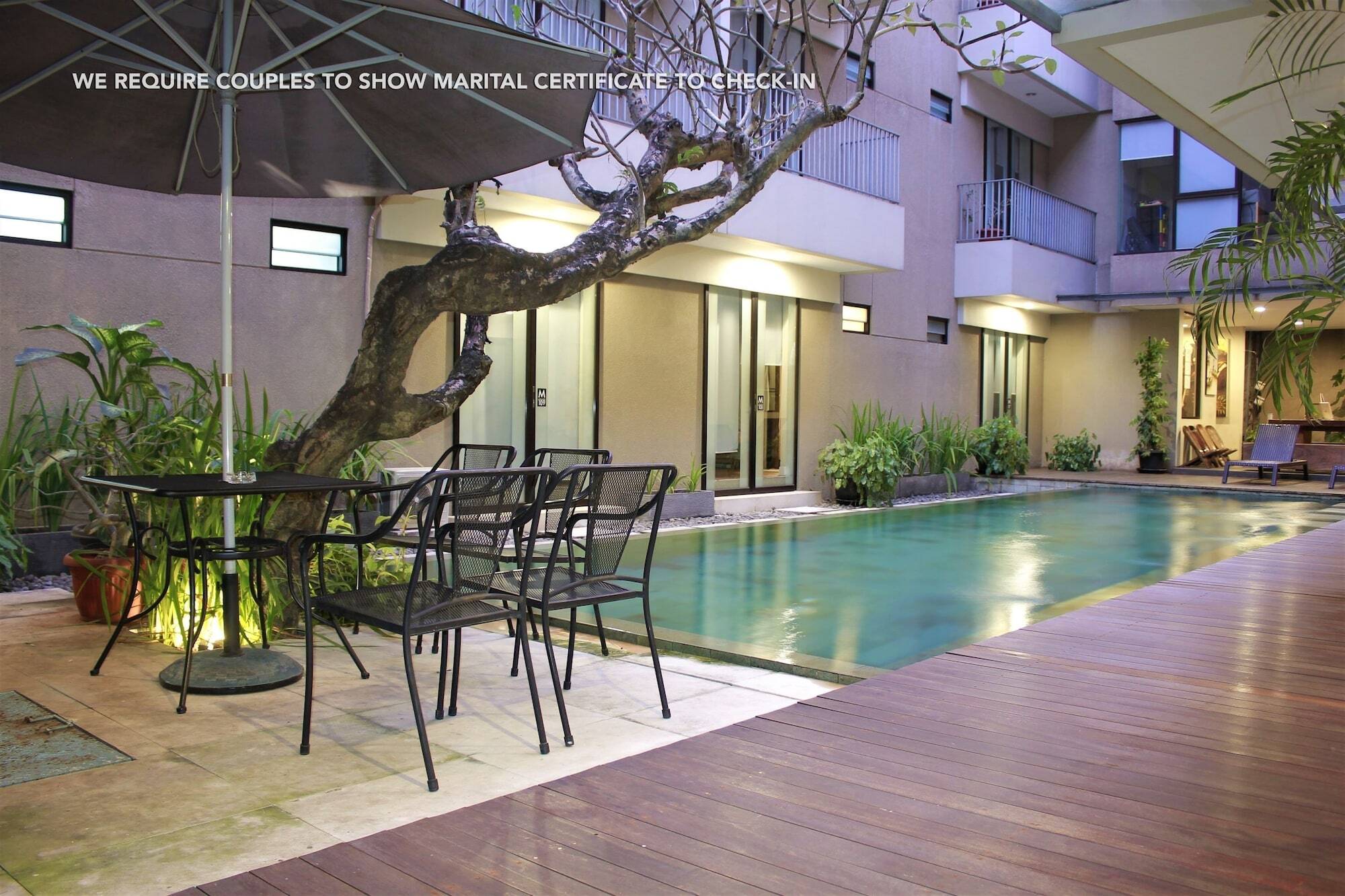 Zen Rooms Permata Karawaci Syariah Tangerang Exterior photo