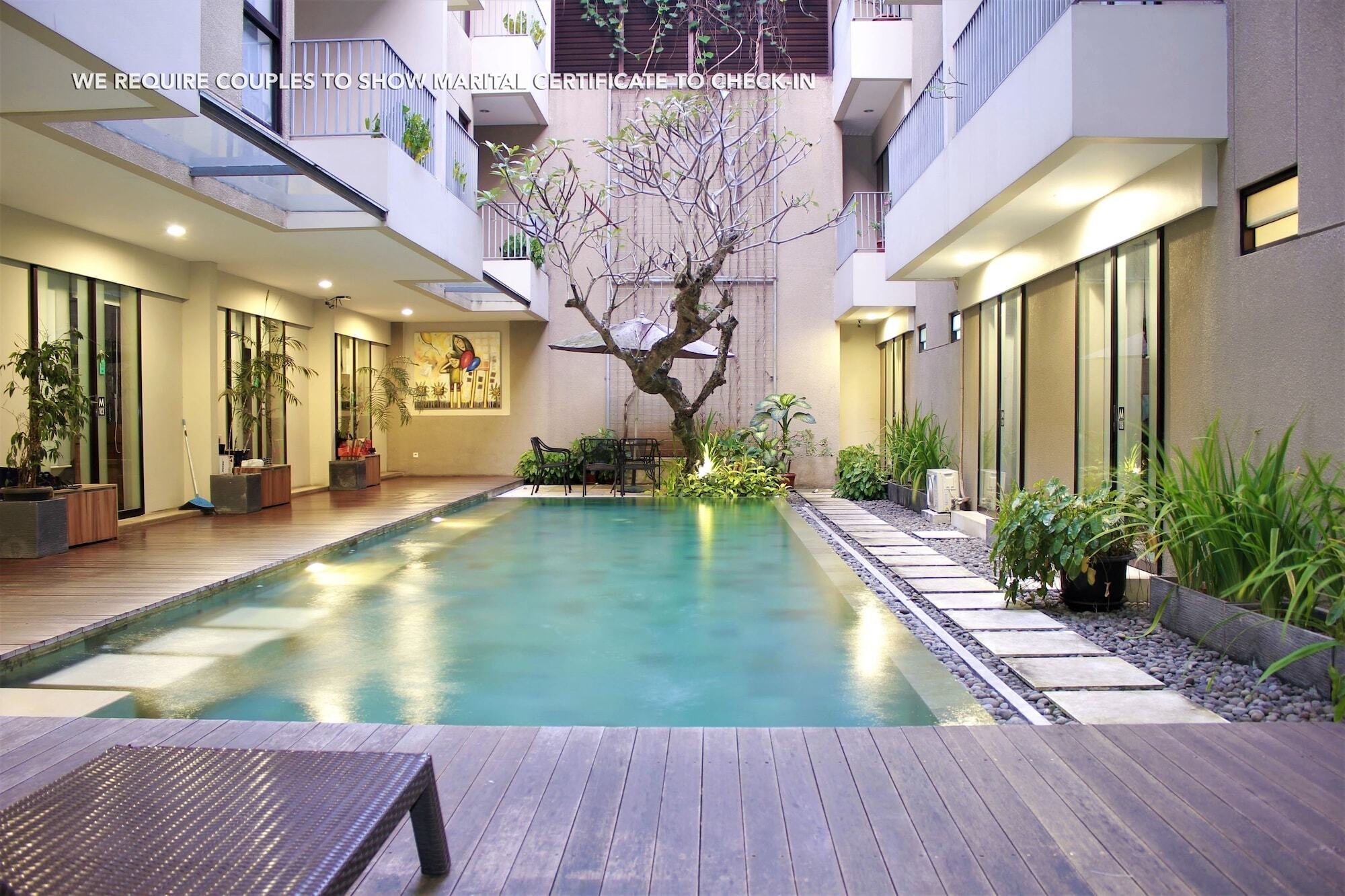 Zen Rooms Permata Karawaci Syariah Tangerang Exterior photo